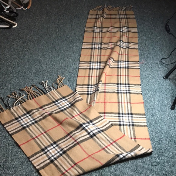 SCARF - Picture 3 of 3